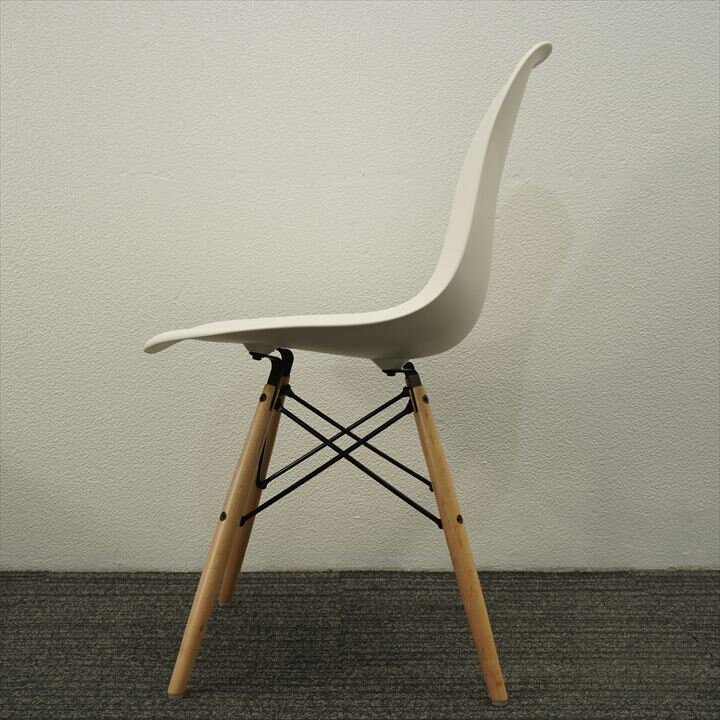 ハーマンミラー イームズ サイドシェルチェアー ホワイト