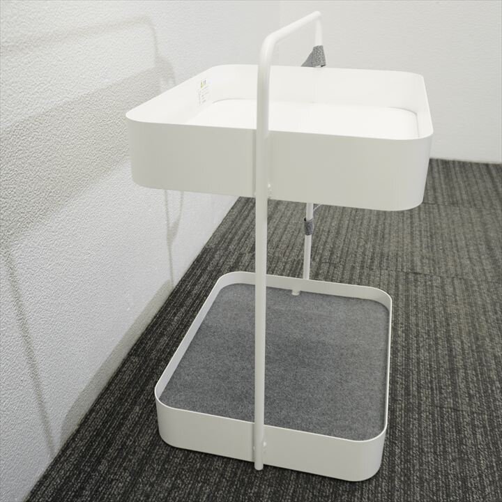 オカムラ ヴィヴァンシリーズ トレイワゴン キャスター付 W481 D380 H653