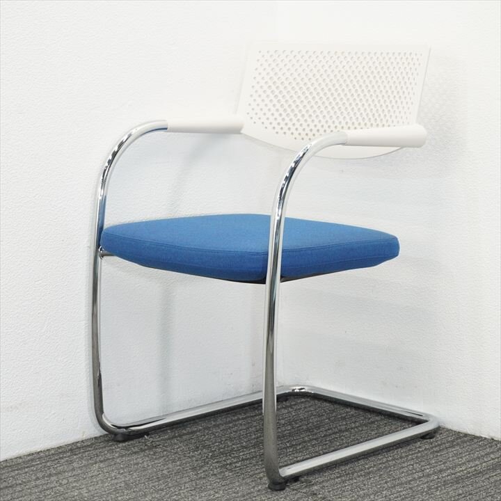 【2018年製】ヴィトラ ビザビ2 スタッキングチェア ブルー